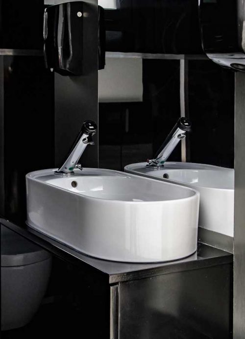 lavabo ovale di design, mobile bagno fatto a mano